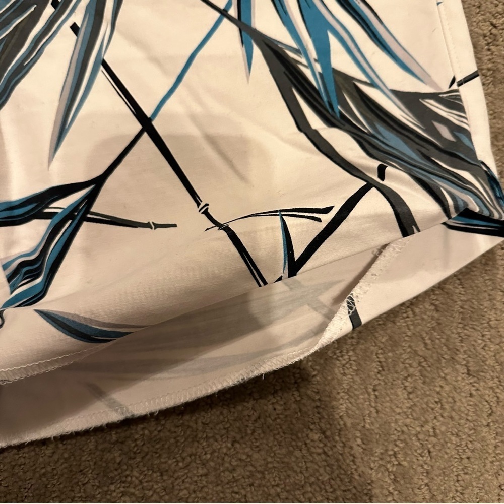 WHBM Printed Shorts - Picture 3 of 5